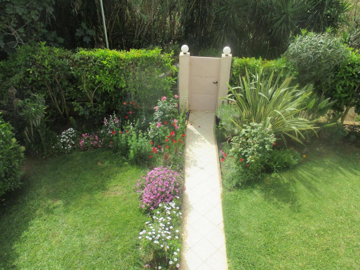 Villa Verde Apart-Hotel Néa Mákri Dış mekan fotoğraf